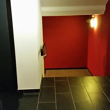 Crea Hotel 2*