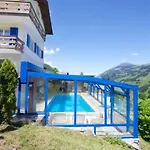 Crea Hotel 2*